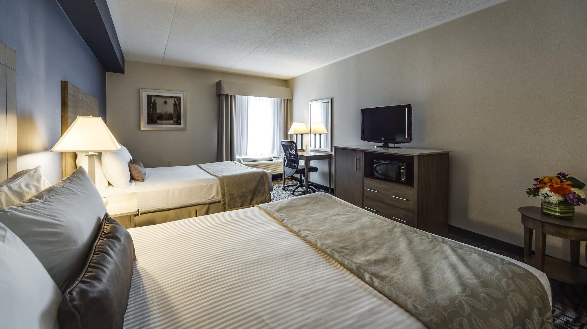 Monte Carlo Inn Oakville Suites Exteriör bild