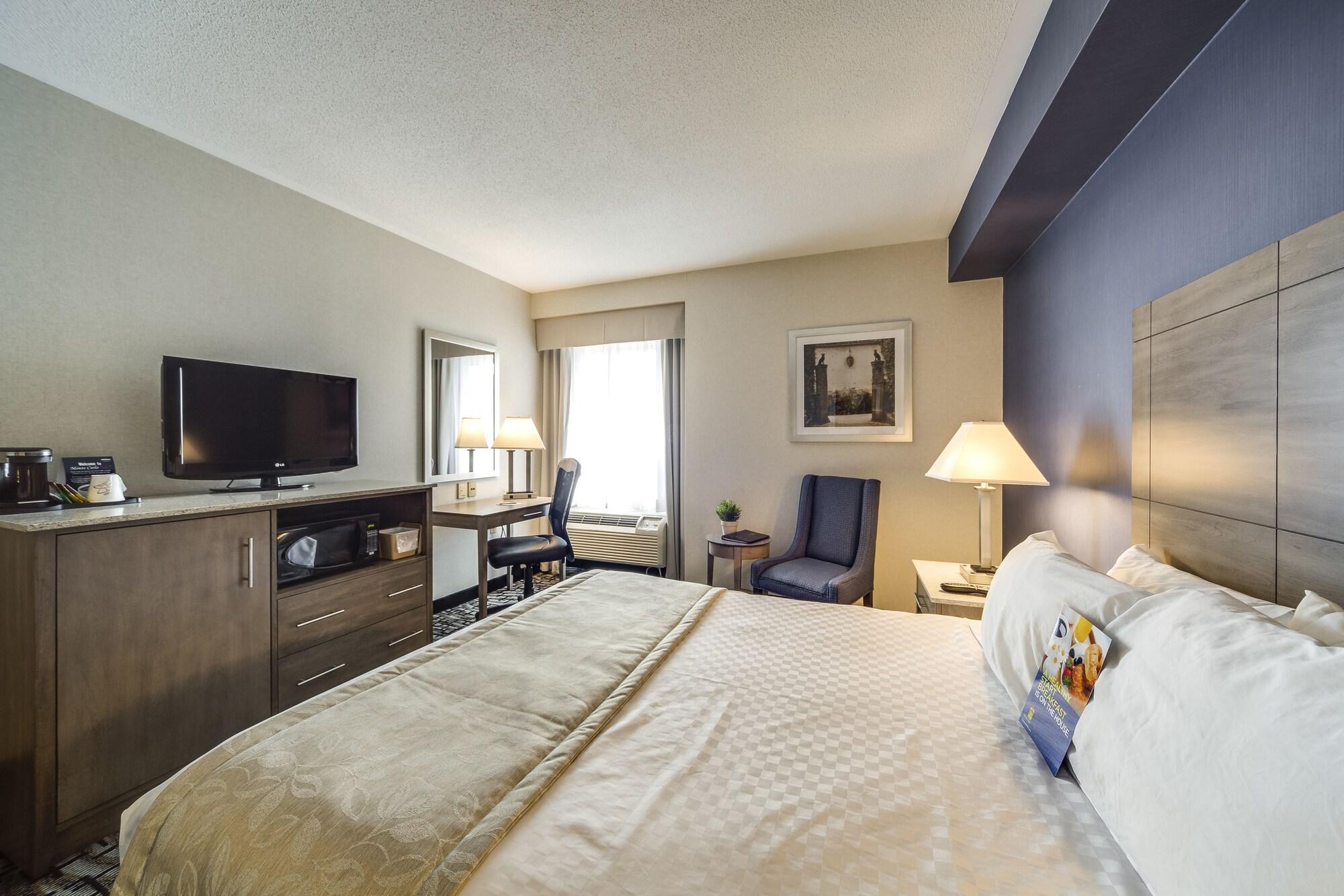Monte Carlo Inn Oakville Suites Exteriör bild