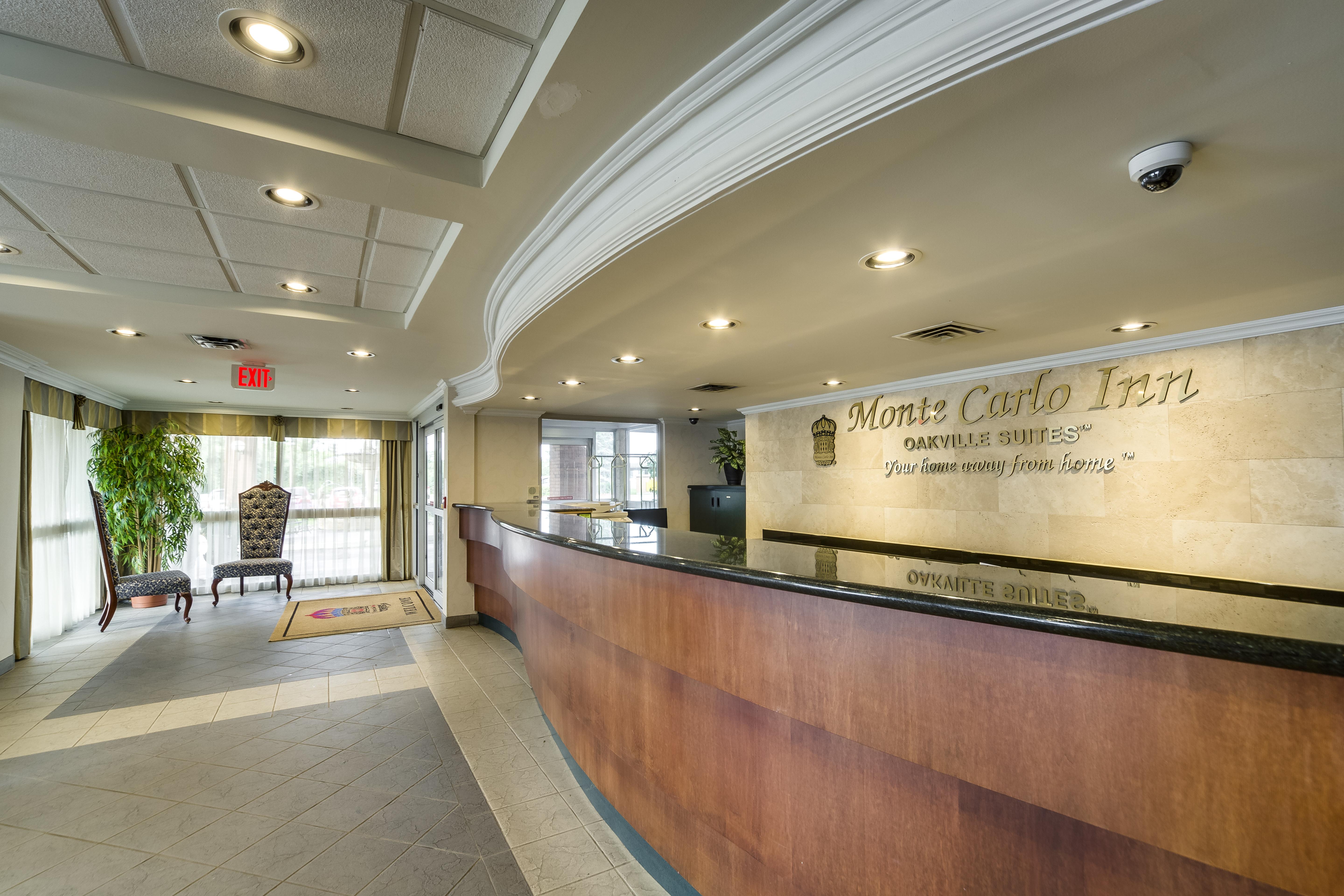 Monte Carlo Inn Oakville Suites Exteriör bild