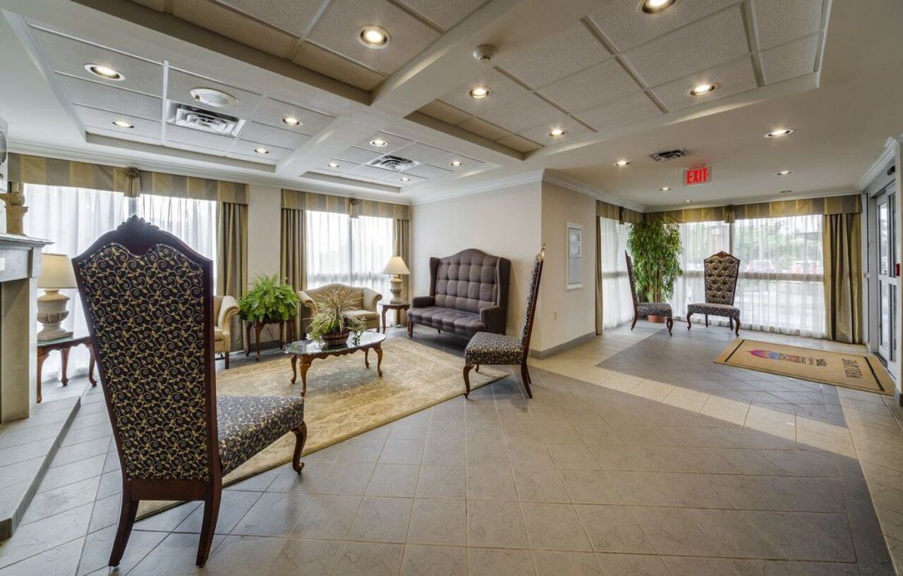 Monte Carlo Inn Oakville Suites Exteriör bild